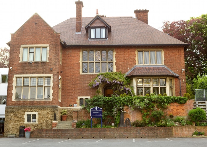 Cambridge Tutors College/剑桥导师学院